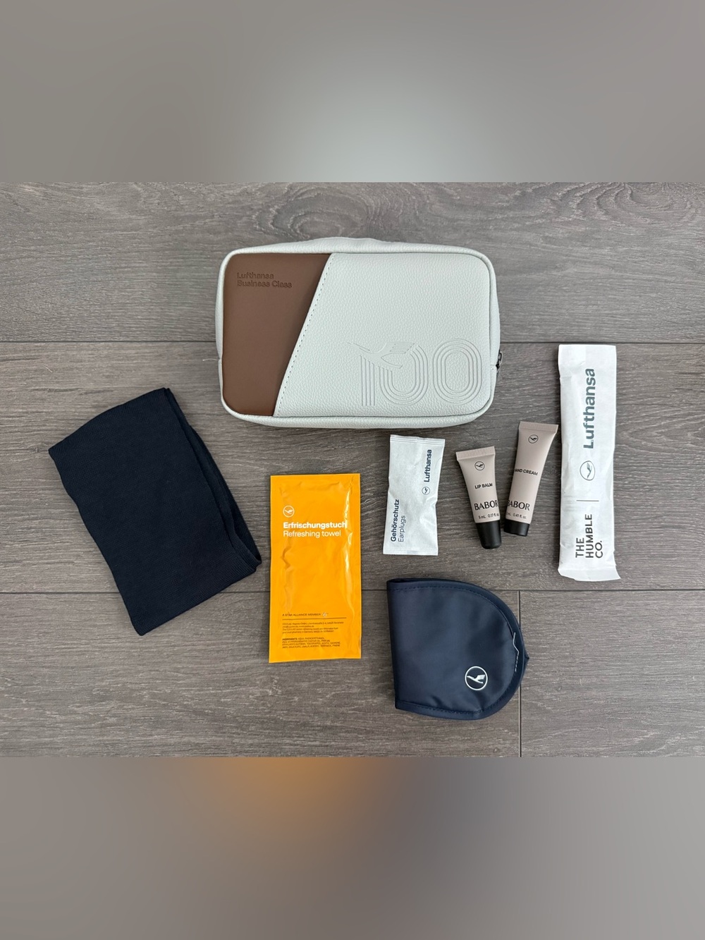 Lufthansa Business Class Amenity Kit 100 year edition leather bag toiletry class